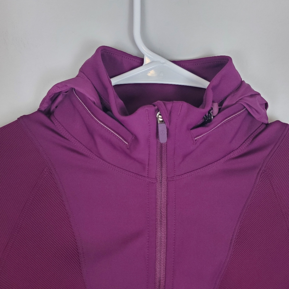 Lululemon Far and Free Jacket Marvel Size 4 - Picture 12 of 16